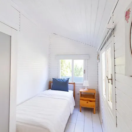 Lukkies Bed & Breakfast 3*