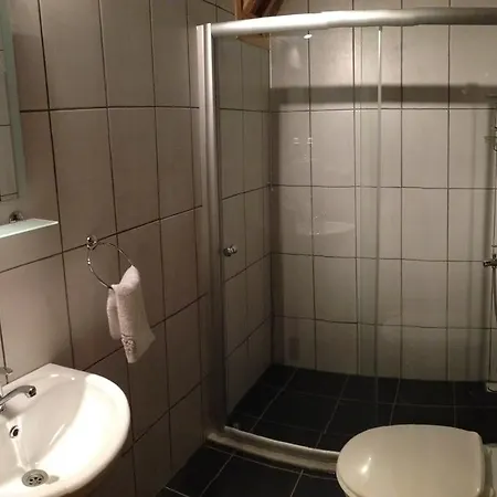 Lukkies Cirali
